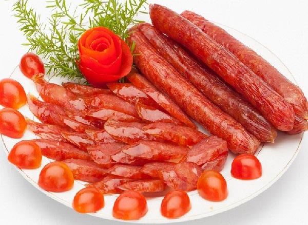 Cách-làm-lạp-xưởng-tươi-ngon-tại-nhà-đơn-giản